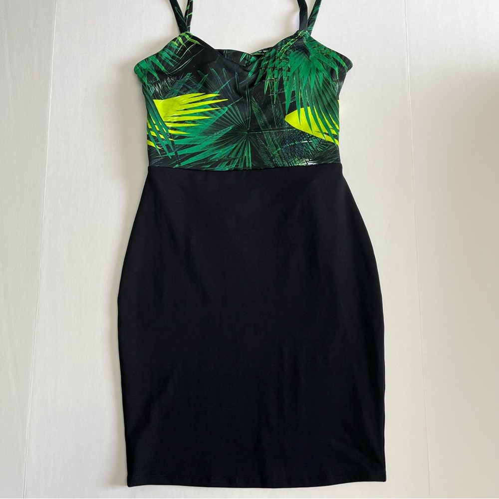 Fabletics Malindi Dress Small Bodycon Botancial Tropical Strappy Back Green